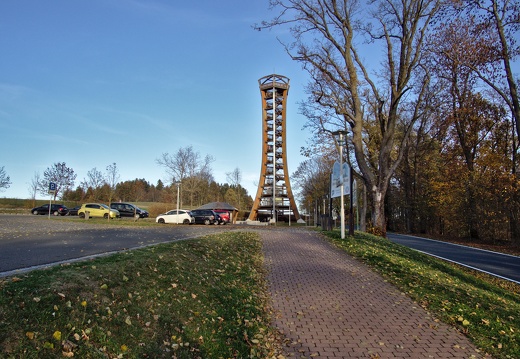 Besucherparkplatz Burgk mit Aussichtsturm